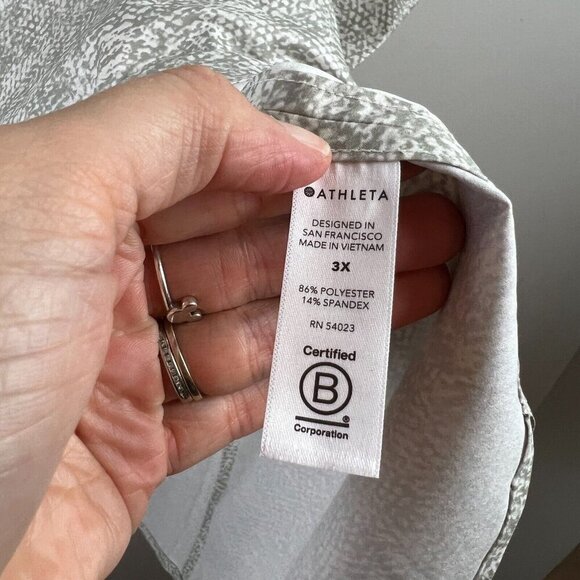 Athleta Zephyr Tank Top Size 3X Python Snake Print Beige Athletic Athleisure - Picture 9 of 10